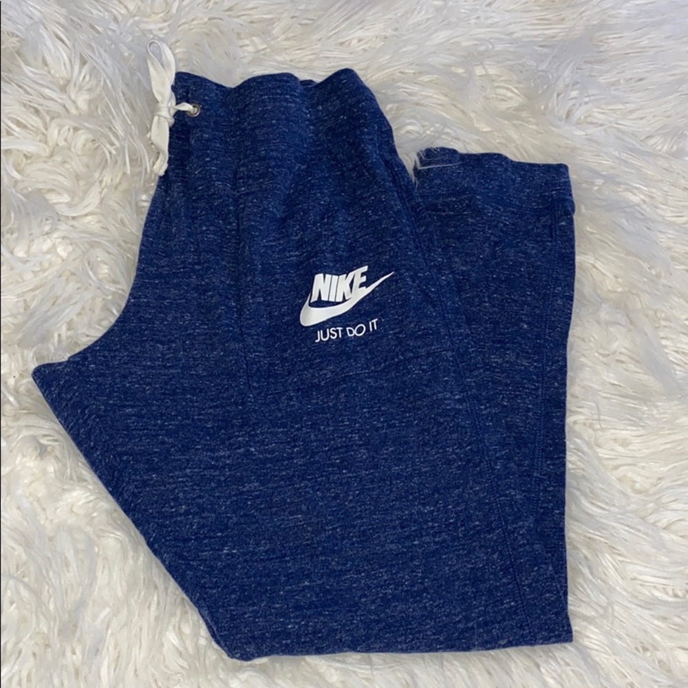 NIKE Women’s Joggers
